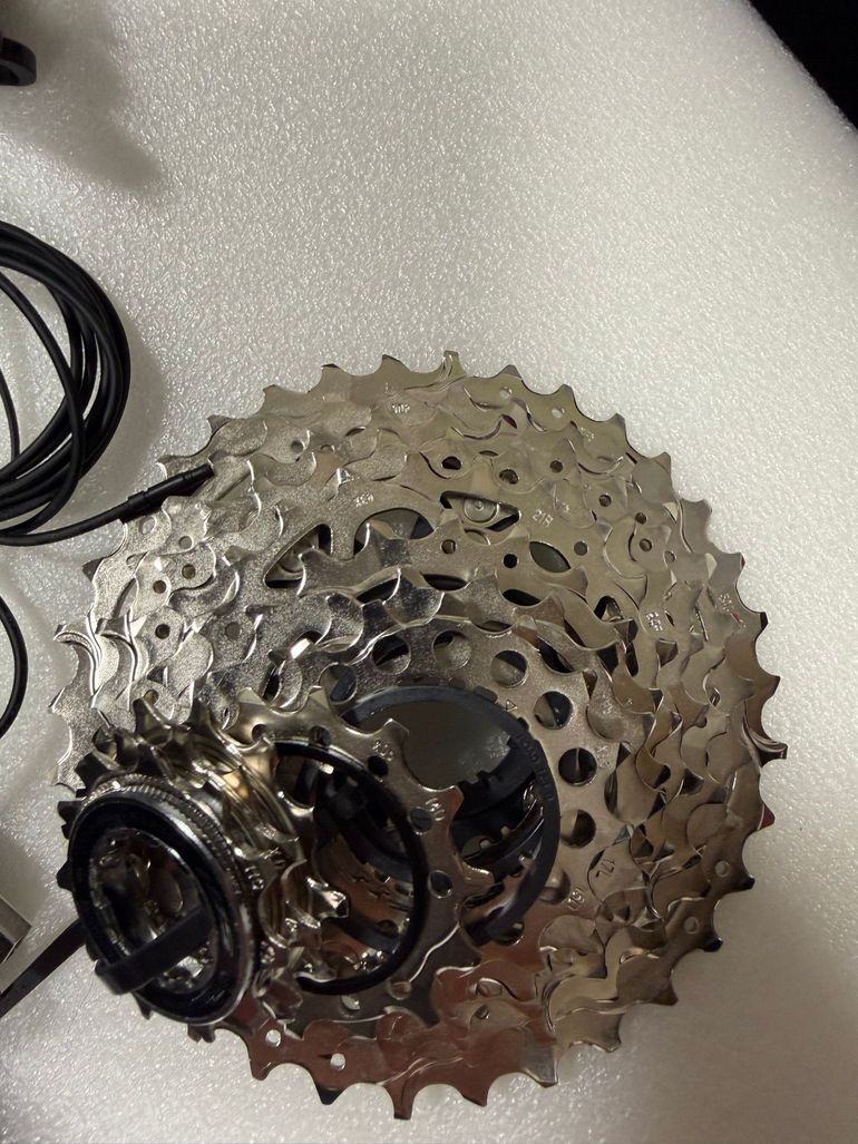 Used Shimano 105 Di2 2026 bike — image 12 of 12