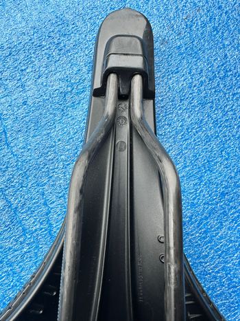 Used Fizik Antares adaptive R1 bike — image 4 of 6