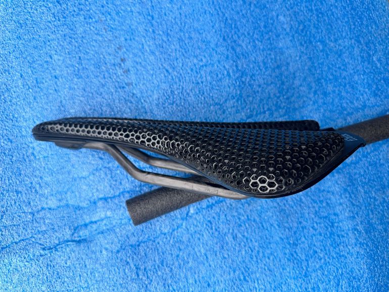 Used Fizik Antares adaptive R1 bike — image 3 of 6