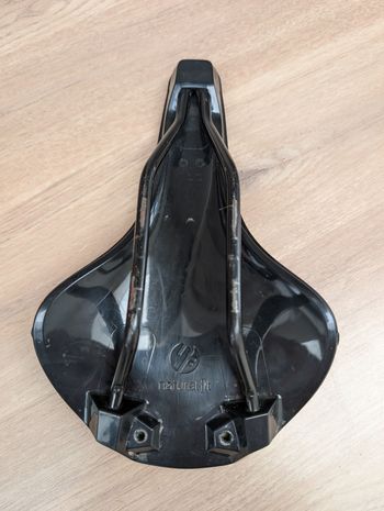 Used Cube Venec 140 2023 bike — image 2 of 4