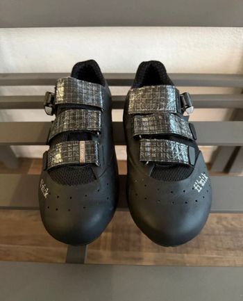Used Fizik R1 Uomo 2025 bike — image 6 of 8