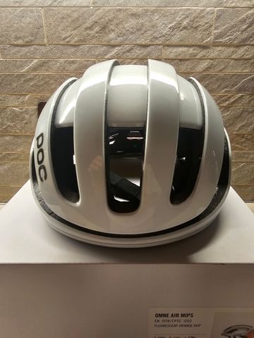 Tweedehands POC Omne air mips 2025 bike — afbeelding 4 van 5