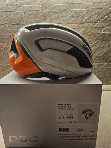 Tweedehands POC Omne air mips 2025 bike — afbeelding 3 van 5