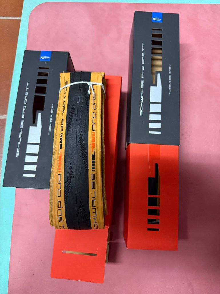 Used Schwalbe Pro One TT 25-622 bike — image 3 of 3