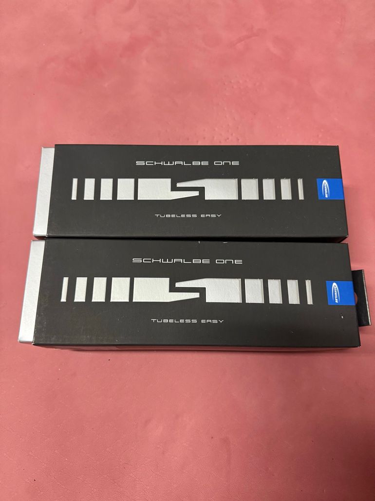 Used Schwalbe One bike — image 1 of 3