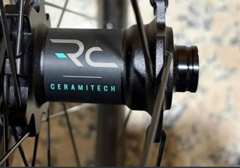 Used Bianchi RUEDAS CARBONO REPARTO CORSE R50 MM CERAMICC TOPÉ GAMA 2026 bike — image 5 of 6