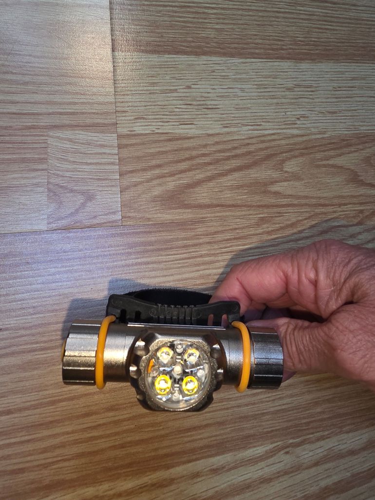 Used Go lum Piom +3 Headlamp 2026 bike — image 3 of 3