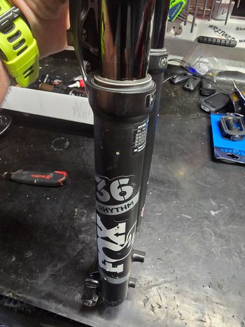 Used Fox 36 Rhythm 160mm 2024 bike — image 2 of 7