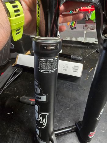 Used Fox 36 Rhythm 160mm 2024 bike — image 4 of 7
