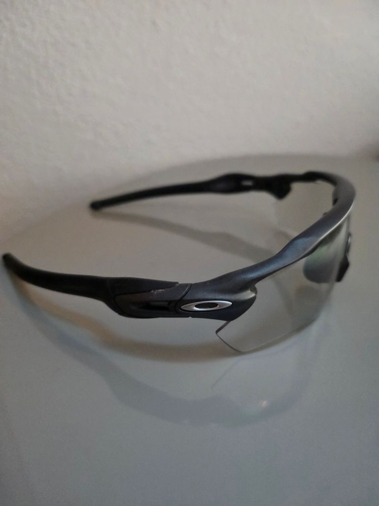 Used Oakley Radar EV Path Clear to Black Iridium 2023 bike — image 2 of 4