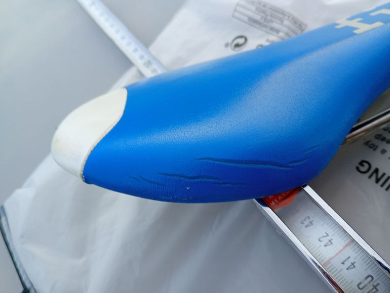 Used Fizik Thundra 2 bike — image 5 of 8