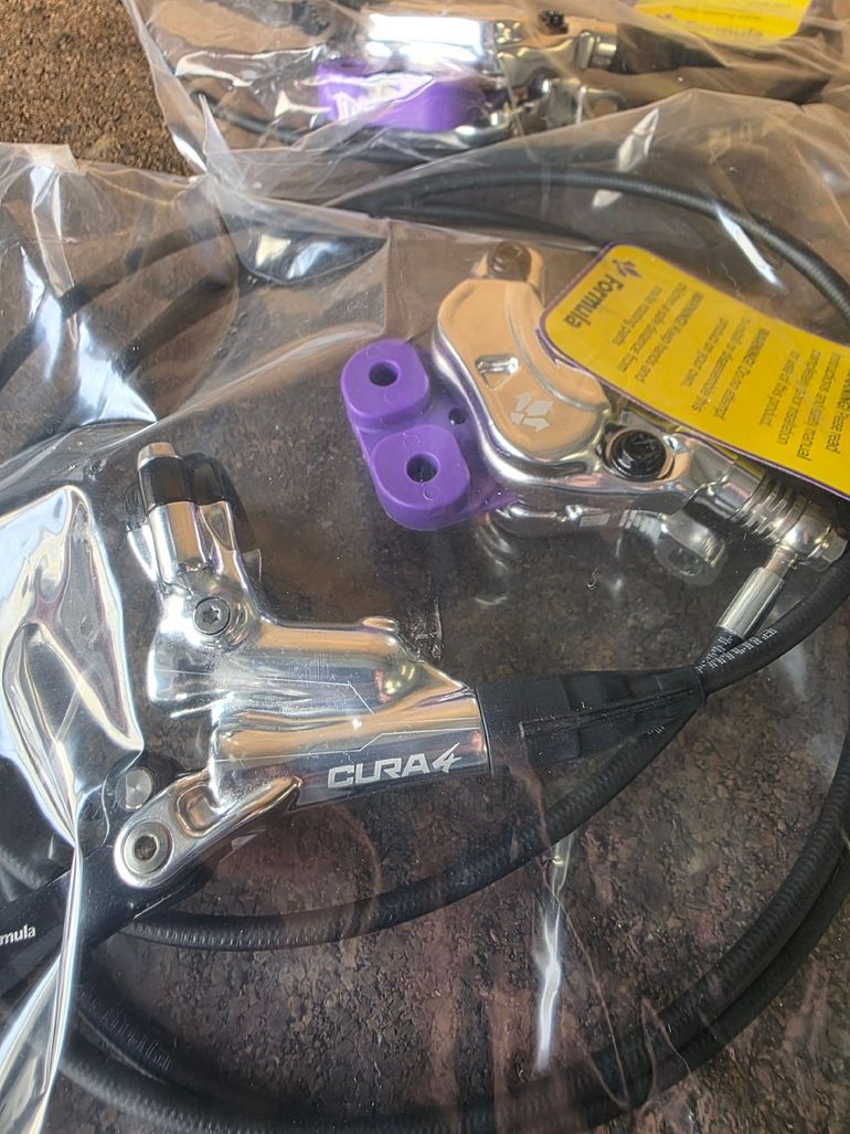 Used Formula Cura 4 Disc Brakes 2026 bike — image 2 of 4
