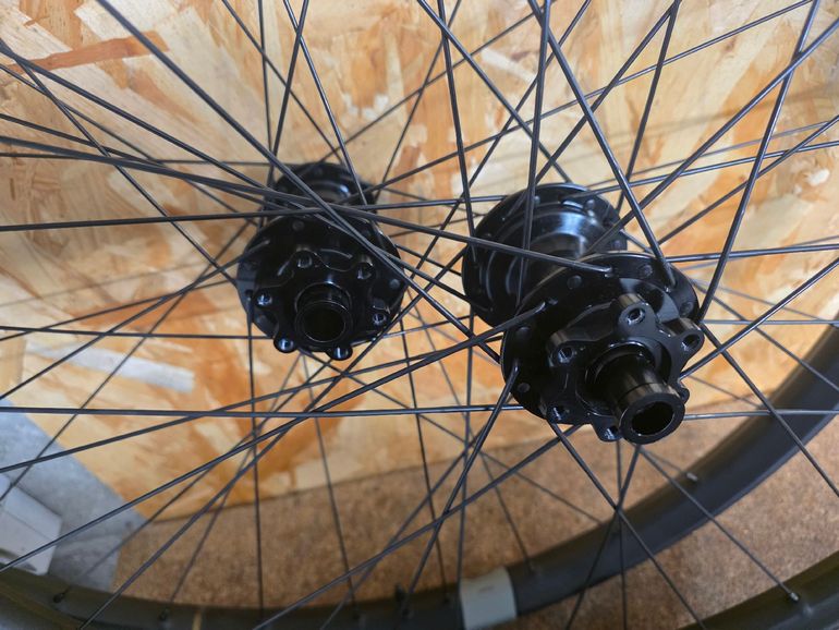 Used Crankbrothers Synthesis Carbone E29 Industry 9 1/1 2026 bike — image 5 of 8