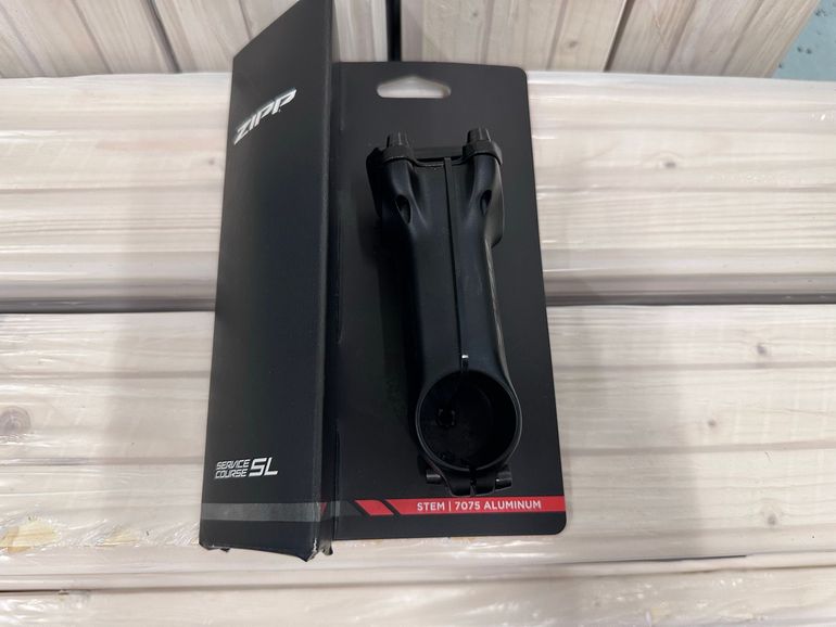 Used Zipp Service Course SL 2026 bike — image 2 of 4