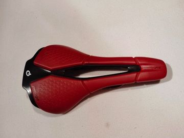 Used Prologo Scratch M5 Saddles & Seatposts