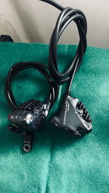Used Shimano Cambio Anteriore e Posteriore 11v bike — image 4 of 4