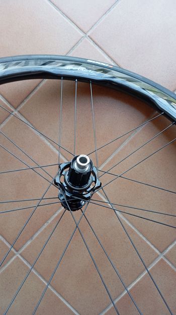 Used Campagnolo Shamal Dual Profile Wheelset bike — image 3 of 8