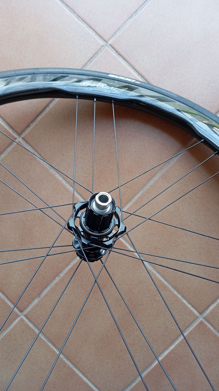 Used Campagnolo Shamal Dual Profile Wheelset bike — image 3 of 8