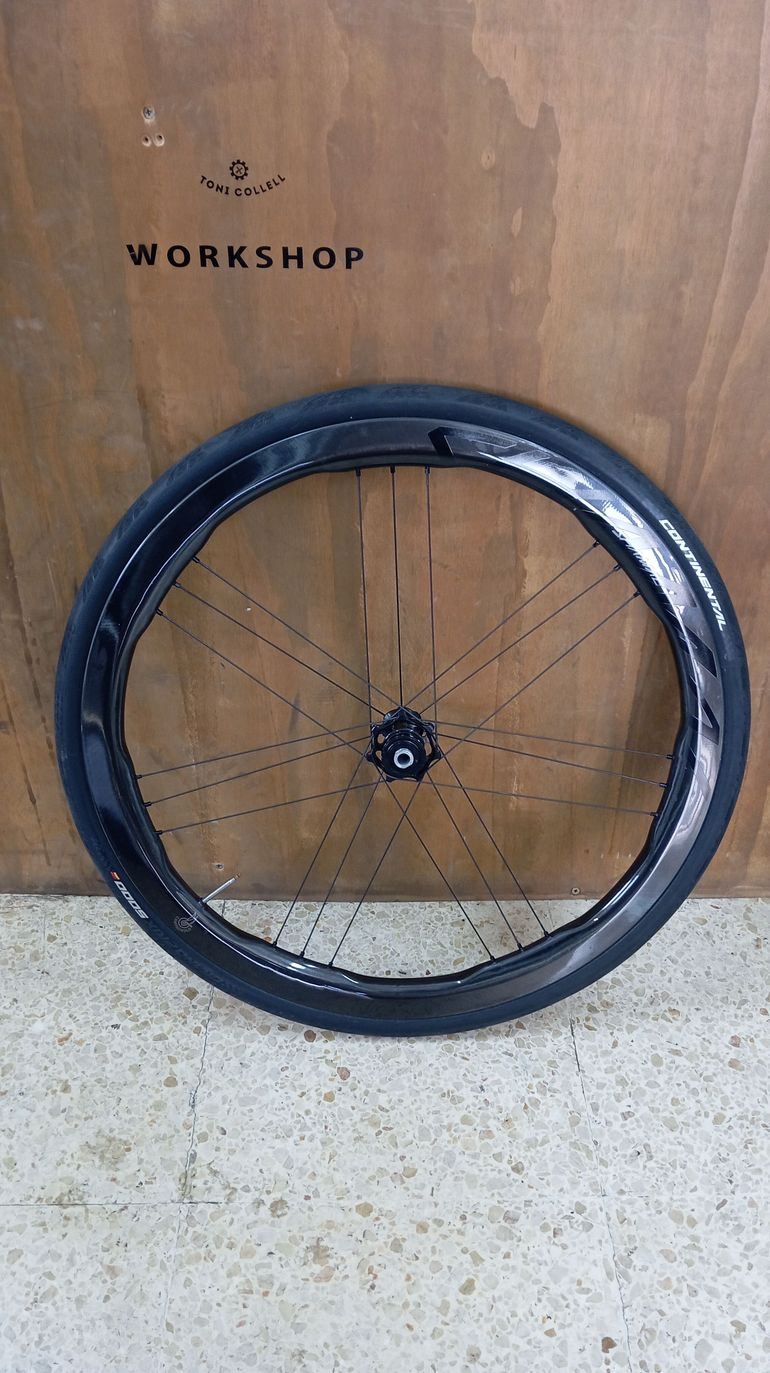 Used Campagnolo Shamal Dual Profile Wheelset bike — image 3 of 3
