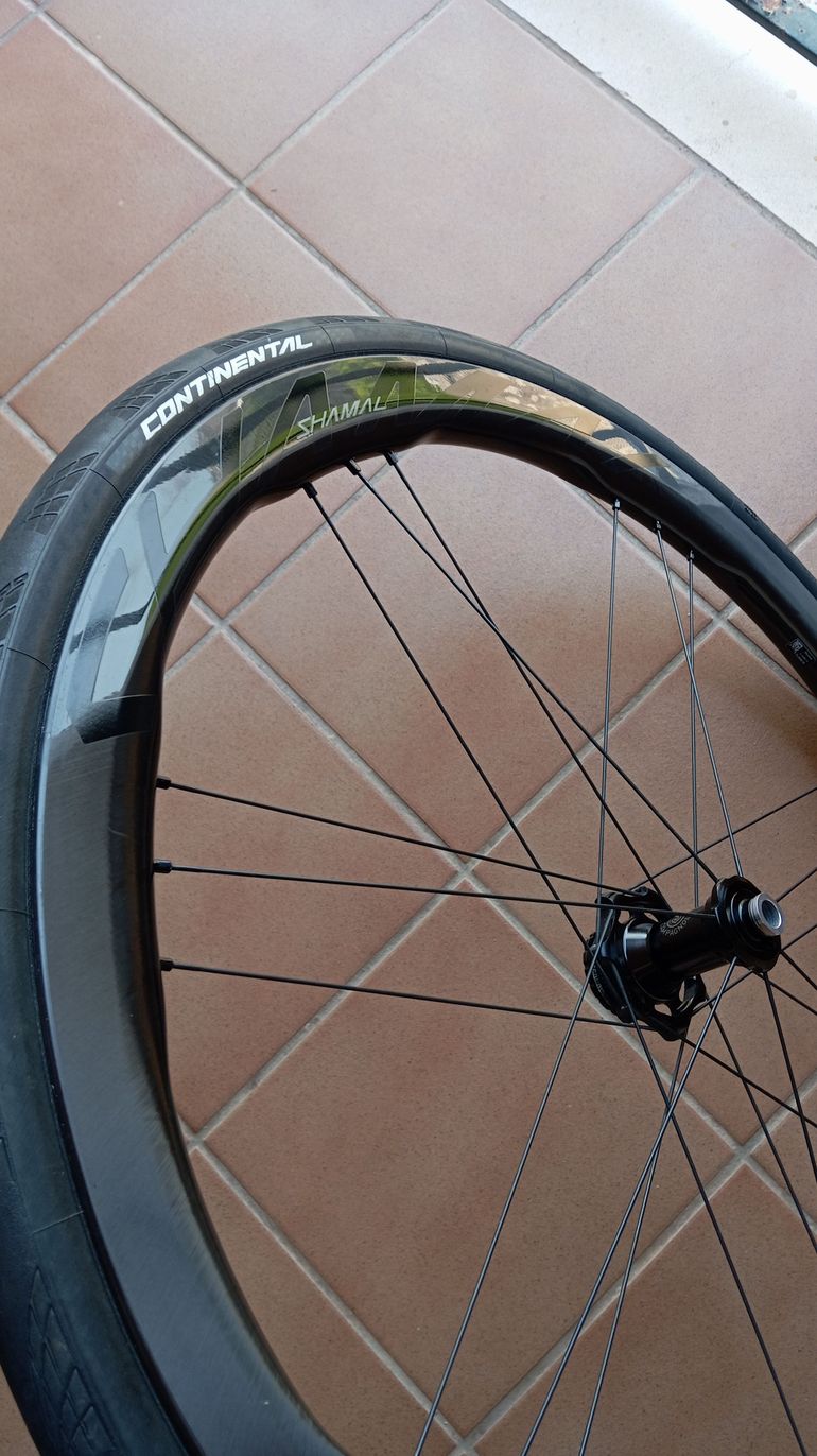 Used Campagnolo Shamal Dual Profile Wheelset bike — image 7 of 8