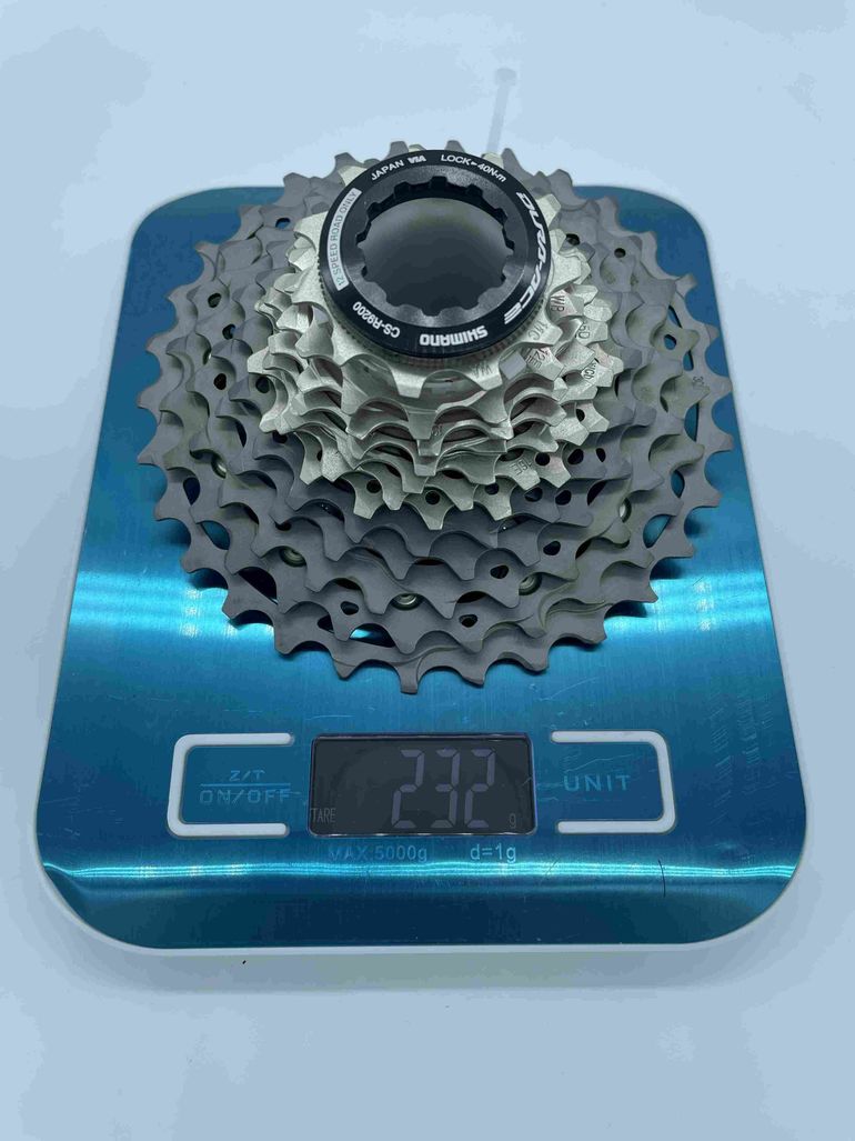 Used Shimano Cassette neuve Dura Ace 11-30 12v bike — image 2 of 2