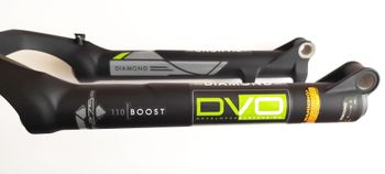 Used Dvo Bottom Case Assembly 27.5" Diamond Boost 15x110mm Black bike — image 9 of 11