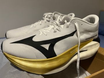 Używany Mizuno Hyperwarp Pro 2026 bike — zdjęcie 8 z 8