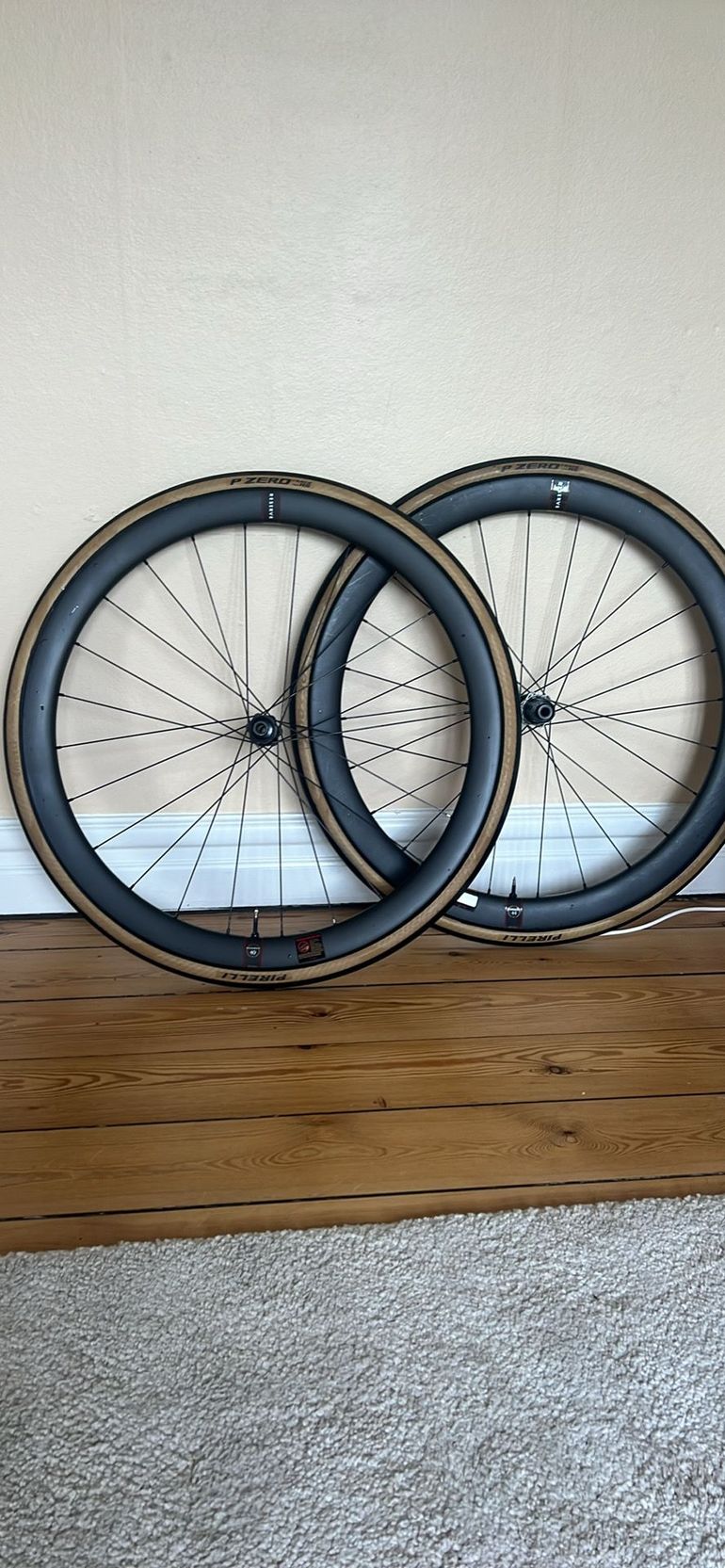 Used Reserve Wheels 40/44 2023 bike — image 1 of 6