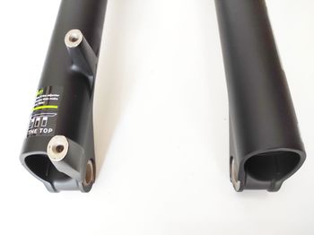 Used Dvo Sapphire D1 Boost Bottom Case Assembly 27.5" Black bike — image 9 of 11