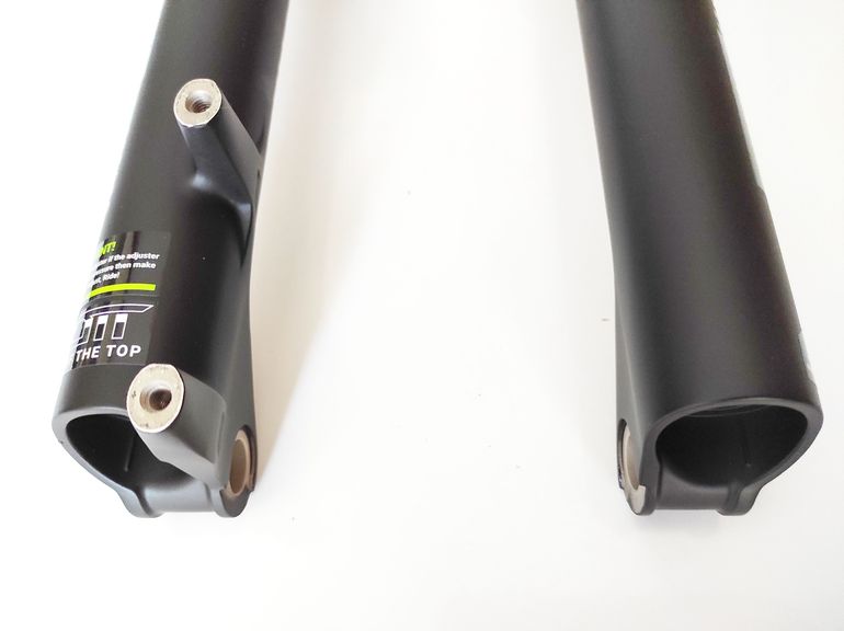 Used Dvo Sapphire D1 Boost Bottom Case Assembly 27.5" Black bike — image 9 of 11