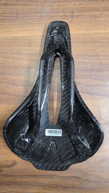 Used Ryet Ultimate carbon EVA 2025 bike — image 3 of 7