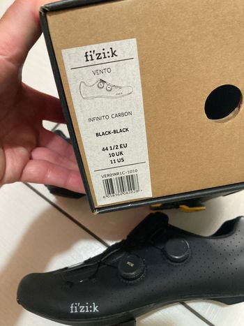 Used Fizik Vento Infinito Carbon 2 2025 bike — image 7 of 7