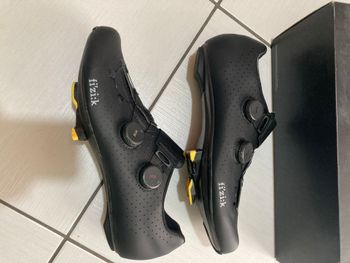 Used Fizik Vento Infinito Carbon 2 2025 bike — image 5 of 7