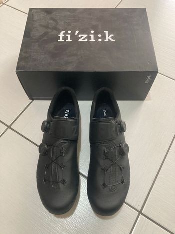 Used Fizik Vento Infinito Carbon 2 2025 bike