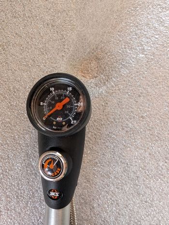 Used Sks Sam Dämpferpumpe bike — image 2 of 3