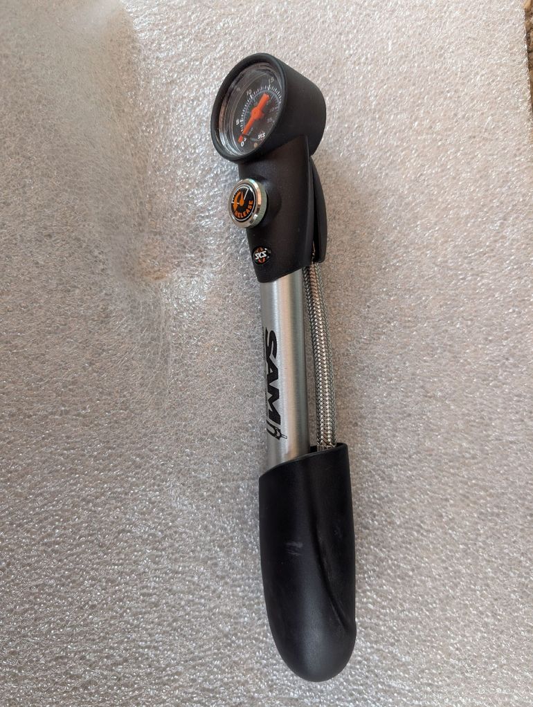 Used Sks Sam Dämpferpumpe bike — image 1 of 3