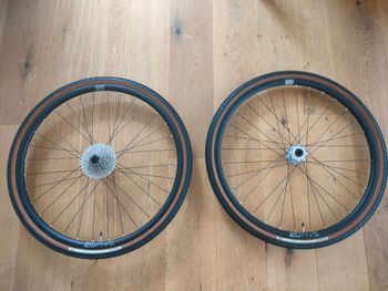 Used Hope Five 20 Pro4 Wheel Set bike