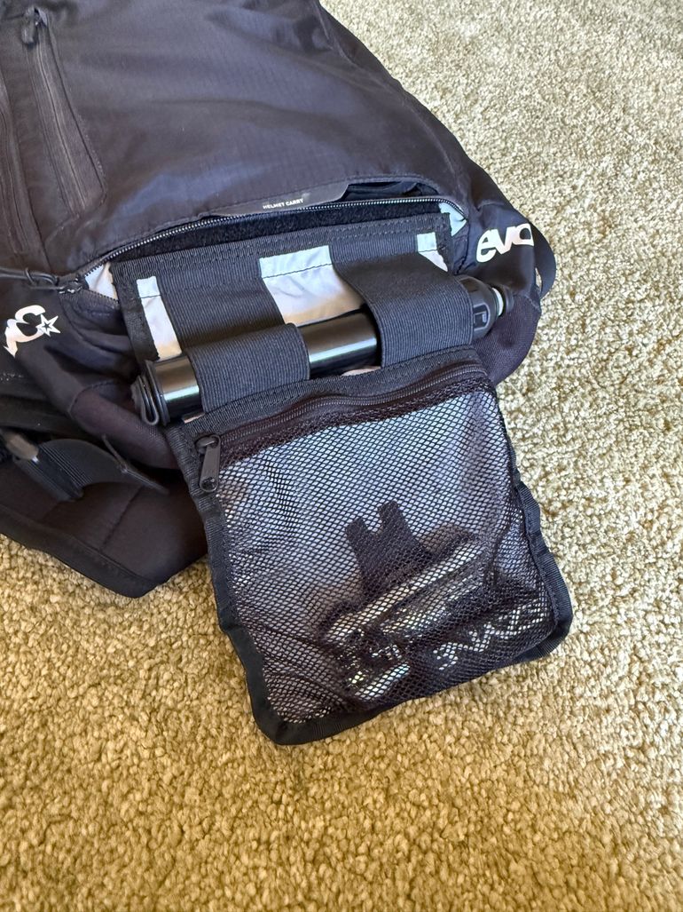 Used EVOC FR Lite Backpack bike — image 4 of 10