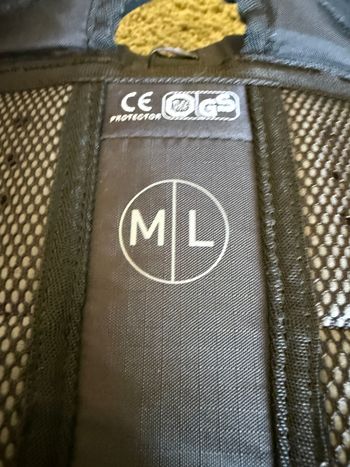 Used EVOC FR Lite Backpack bike — image 7 of 10