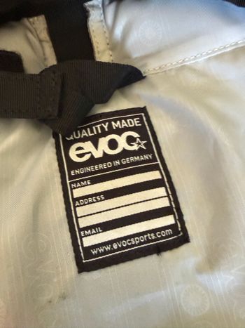 Used EVOC FR Lite Backpack bike — image 10 of 10