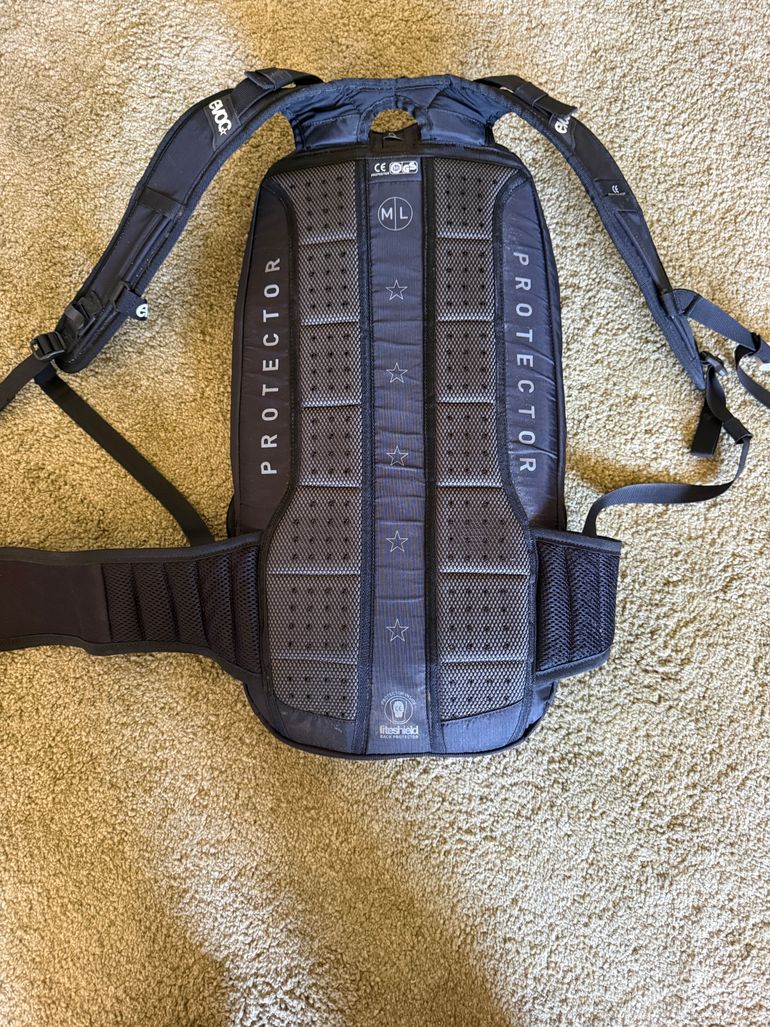 Used EVOC FR Lite Backpack bike — image 2 of 10