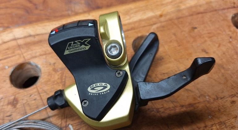 Used Shimano Deore LX gold special edition bike — image 3 of 11