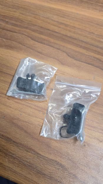 Used Sram G2/Guide Semi Metal Brake Pads 2 Pairs bike — image 3 of 3