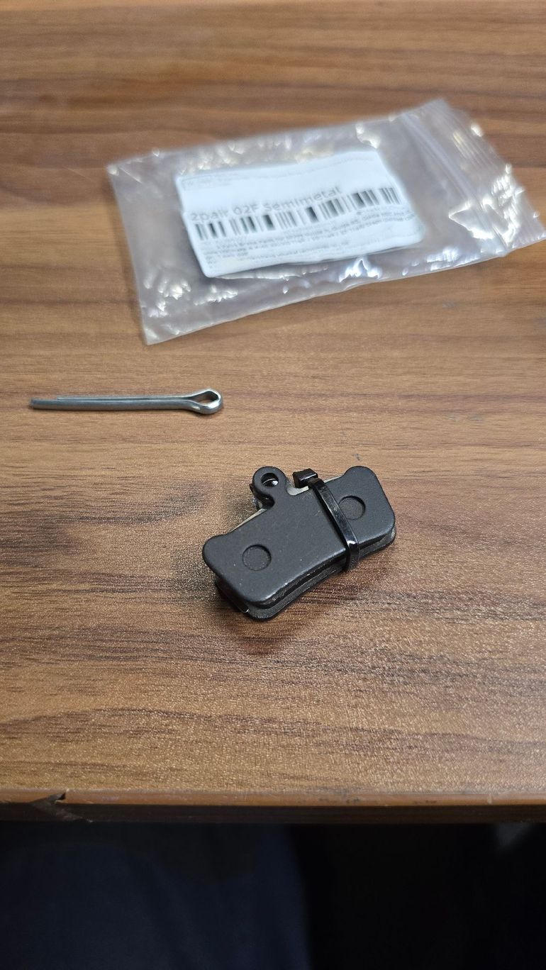 Used Sram G2/Guide Semi Metal Brake Pads 2 Pairs bike — image 1 of 3