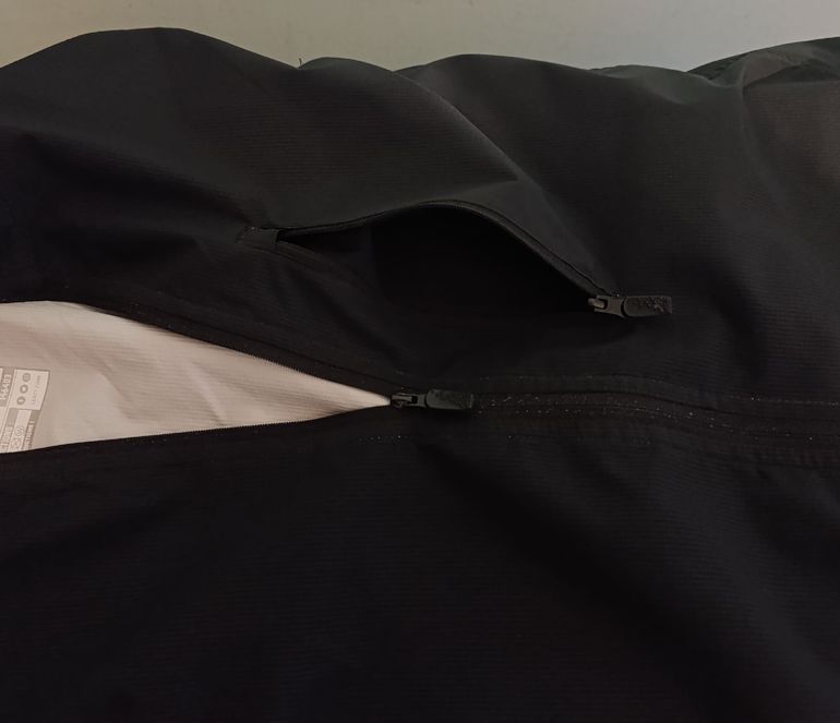 Used LEATT Gilet bike — image 10 of 11