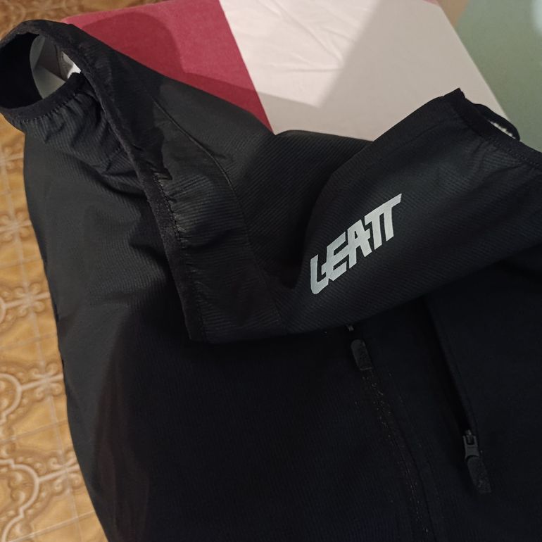 Used LEATT Gilet bike — image 6 of 11