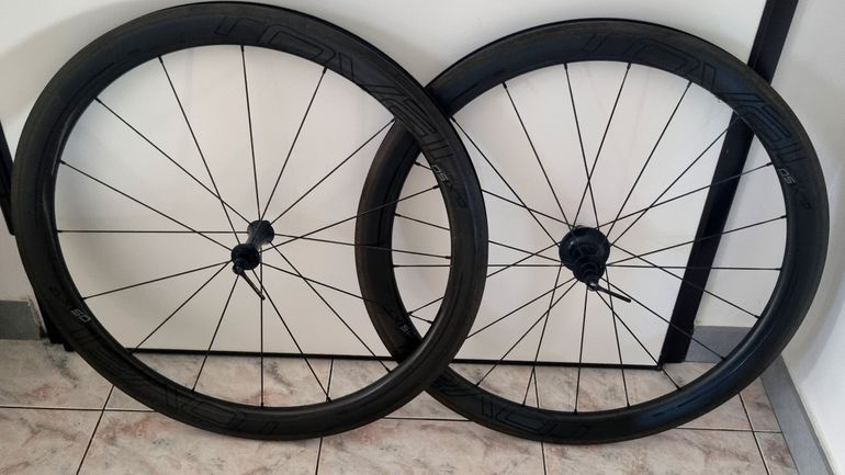 Used Roval Rapide CLX 50 Rim bike — image 1 of 9