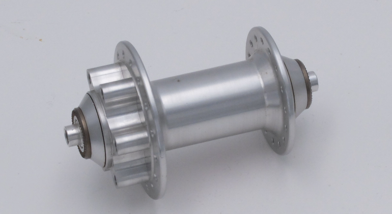 Used Dt Swiss Disc Vorderradnabe 15x100mm QR 6-Loch 32 Loch NOS bike — image 8 of 9