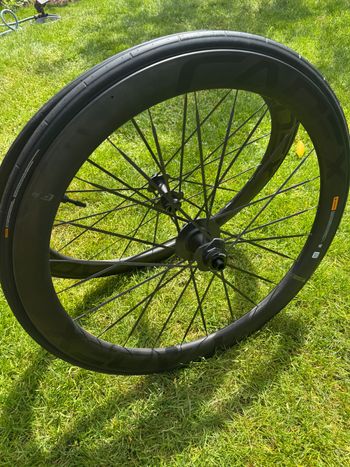 Used Cadex Max 50 Disc Tubeless bike — image 2 of 8