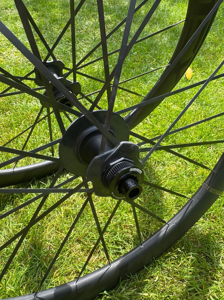 Used Cadex Max 50 Disc Tubeless bike — image 6 of 8